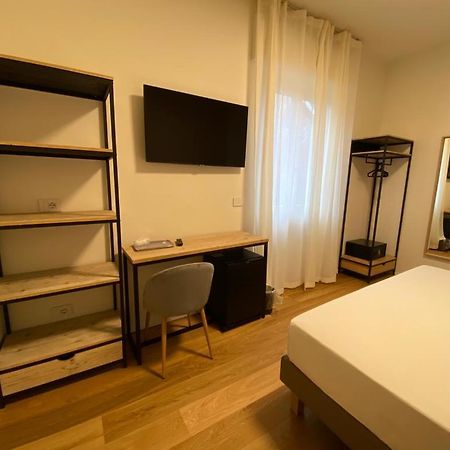Foresteria Dansi Варезе Екстер'єр фото